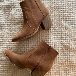 Camel ankle booties